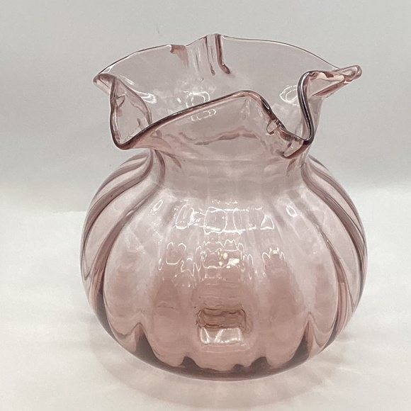 Cranberry Ruffled Hand Blown Art Glass by Two’s Company Glows - Picture 3 of 9